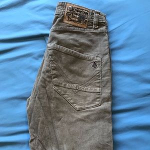 Men’s Volcom corduroy jeans